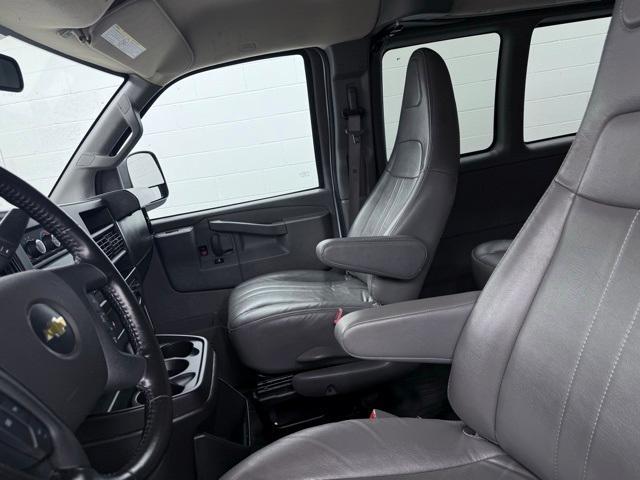 Photo of 2022 Summit White Chevrolet Express 3500