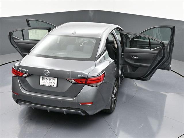 Photo of 2022 Gun Metallic Nissan Sentra