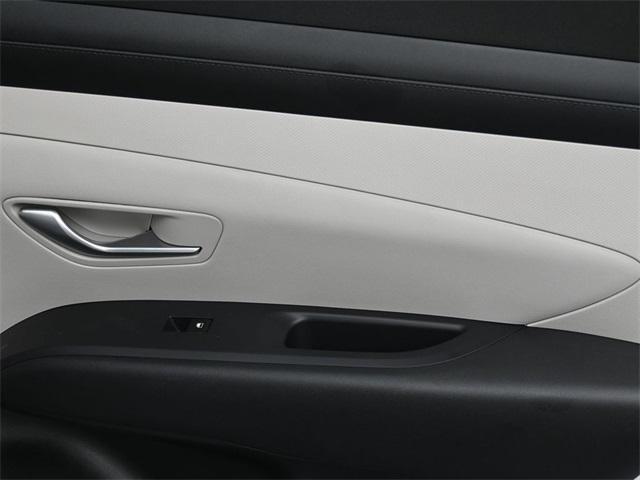 Photo of 2025 Serenity White Pearl Hyundai TUCSON