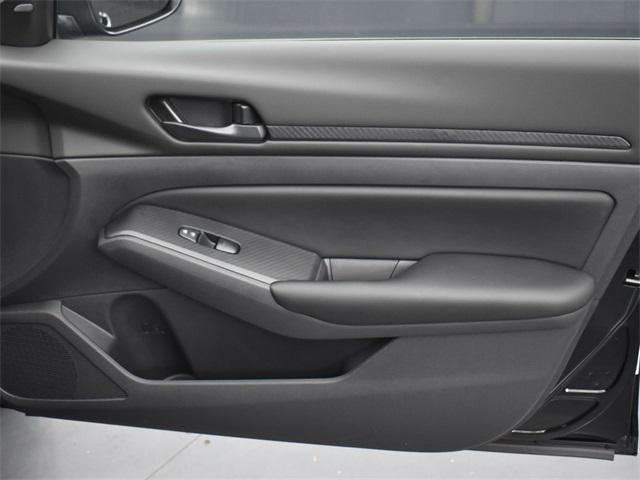 Photo of 2025 Super Black Nissan Altima