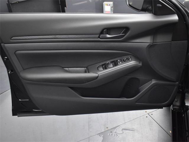 Photo of 2025 Super Black Nissan Altima