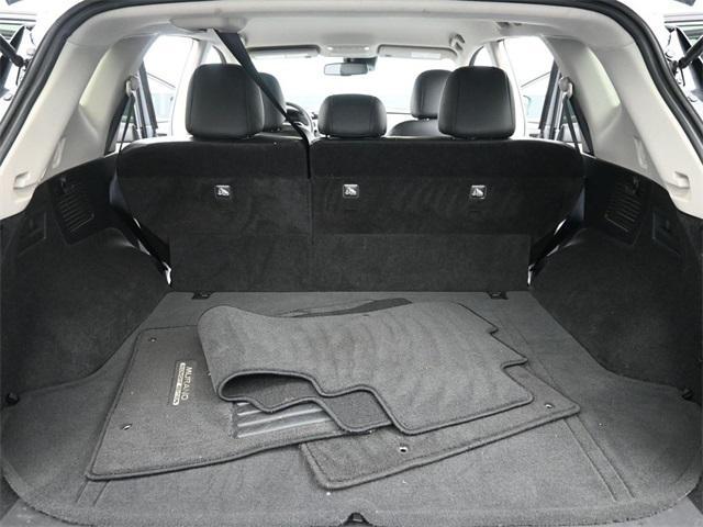 Photo of 2023 Pearl White Tricoat Nissan Rogue