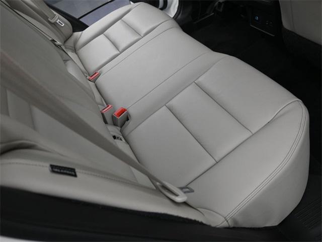 Photo of 2023 Pearl White Tricoat Nissan Rogue