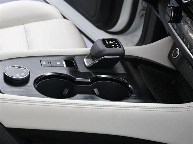 Photo of 2023 Pearl White Tricoat Nissan Rogue