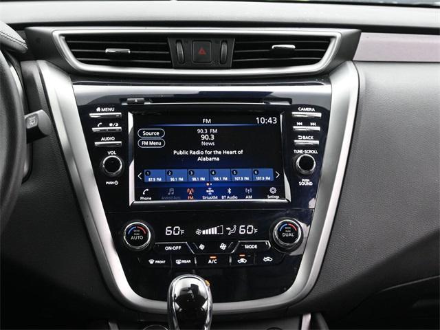 Photo of 2023 Pearl White Tricoat Nissan Rogue