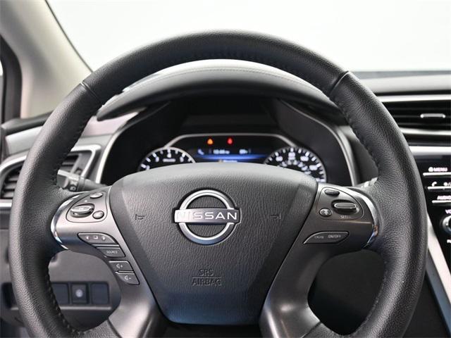 Photo of 2023 Pearl White Tricoat Nissan Rogue
