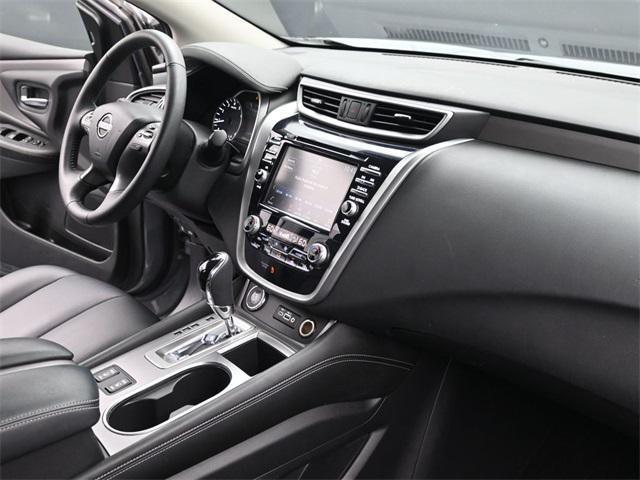 Photo of 2023 Pearl White Tricoat Nissan Rogue