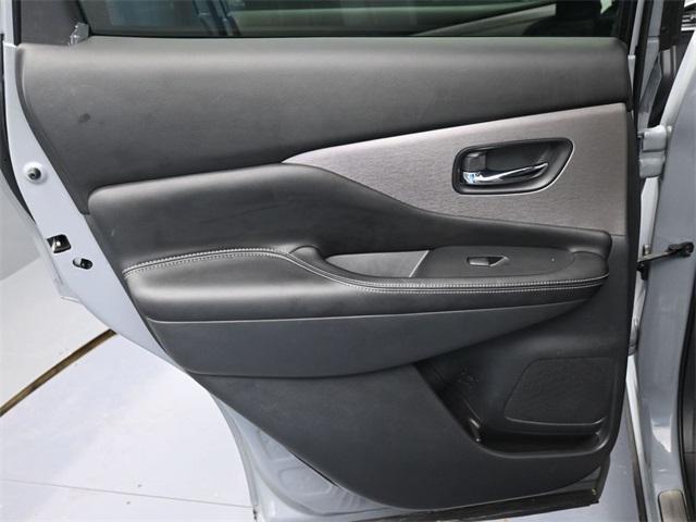 Photo of 2023 Pearl White Tricoat Nissan Rogue