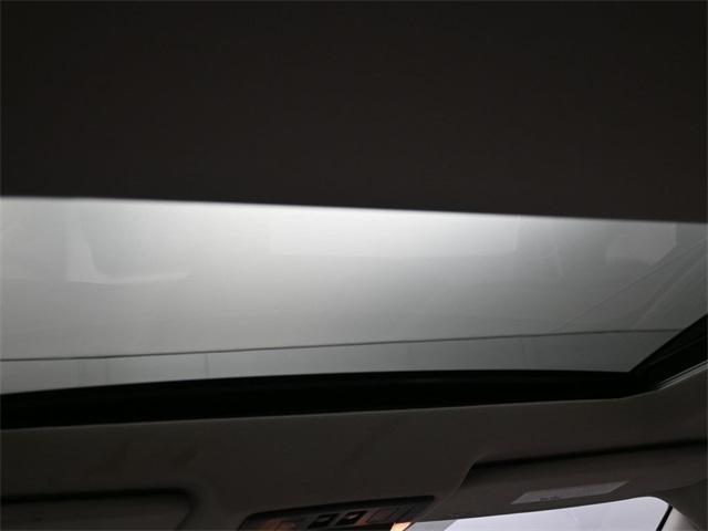 Photo of 2023 Pearl White Tricoat Nissan Rogue