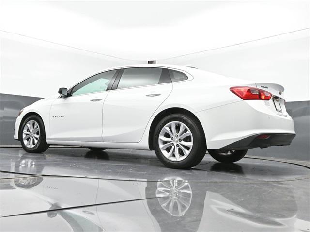 Photo of 2024 Summit White Chevrolet Malibu