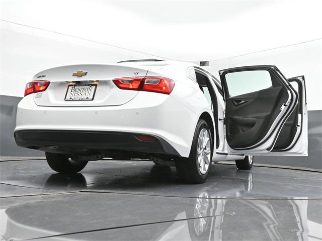 Photo of 2024 Summit White Chevrolet Malibu