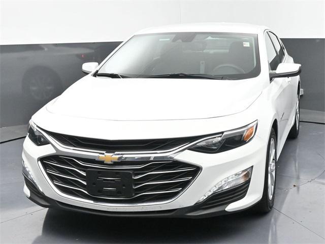 Photo of 2024 Summit White Chevrolet Malibu