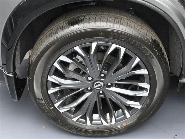 Photo of 2025 Gun Metallic Nissan Rogue