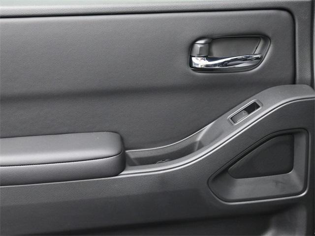 Photo of 2025 Gun Metallic Nissan Frontier