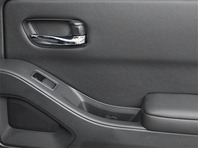 Photo of 2025 Gun Metallic Nissan Frontier