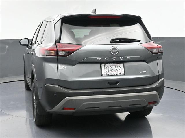 Photo of 2023 Gun Metallic Nissan Rogue
