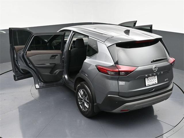 Photo of 2023 Gun Metallic Nissan Rogue