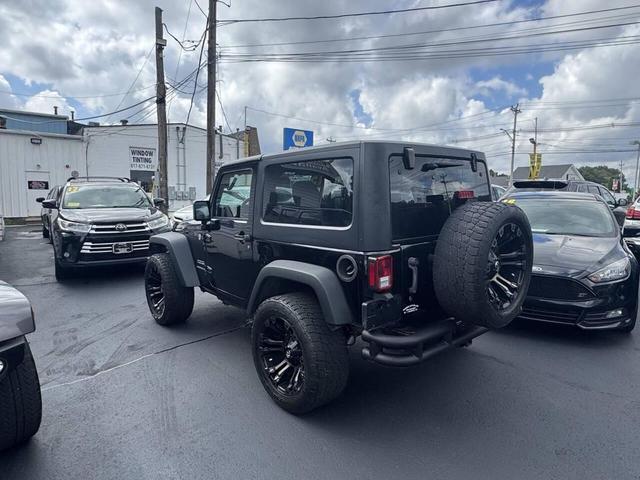 Photo of 2015 Black Clearcoat Jeep Wrangler