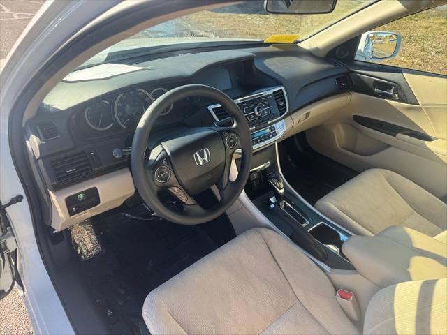 Photo of 2013 White Honda Accord