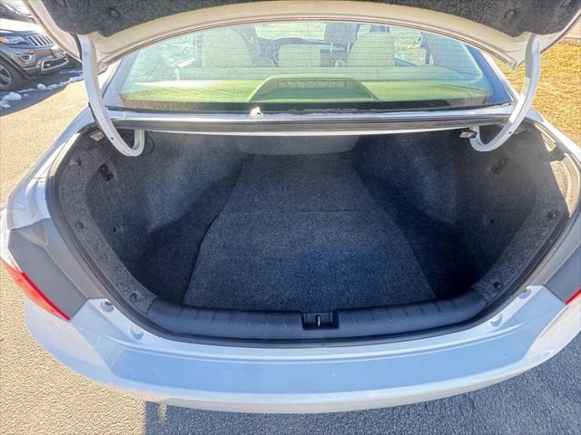 Photo of 2013 White Honda Accord