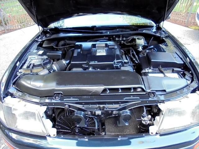 Photo of 1997 Ebony Teal Pearl Lexus LS 400