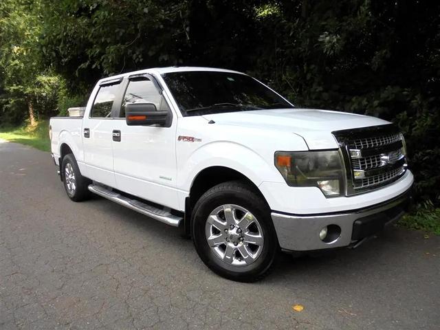 Photo of 2014 Oxford White Ford F-150