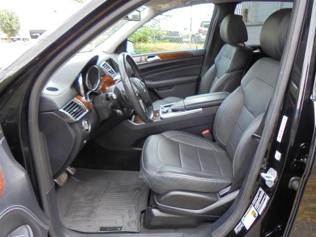 Photo of 2015 Black Mercedes-Benz M-Class