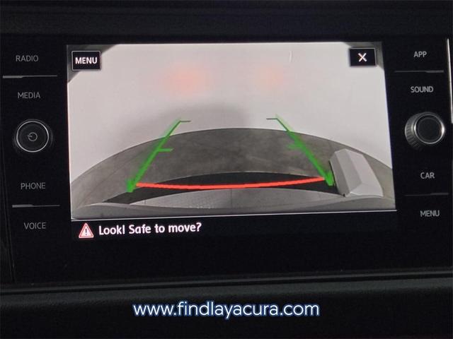Photo of 2019 Platinum Gray Metallic Volkswagen Jetta