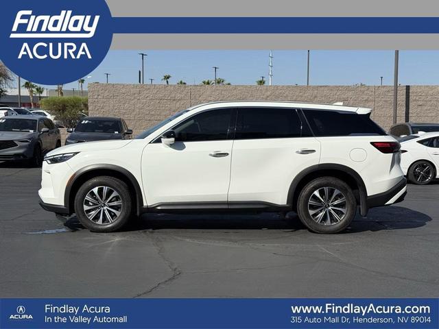 Photo of 2024 Glacier White INFINITI QX60