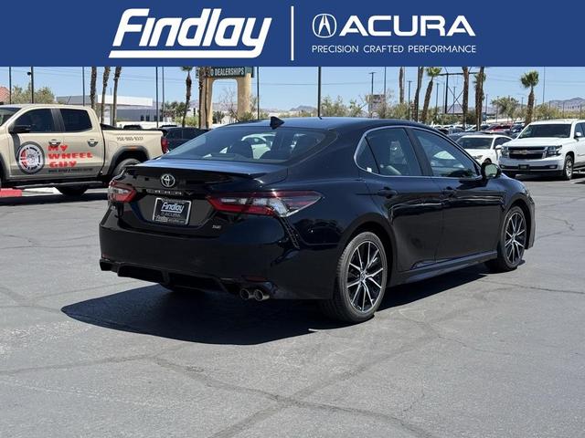 Photo of 2021 Midnight Black Metallic Toyota Camry