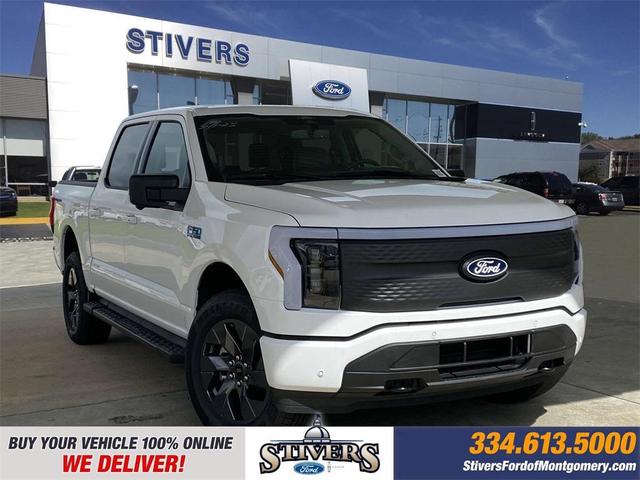 Photo of 2025 Oxford White Ford F-150 Lightning