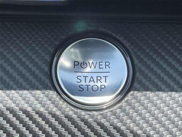 Photo of 2025 Star White Ford Mustang Mach-E