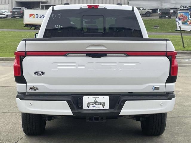 Photo of 2025 Oxford White Ford F-150 Lightning