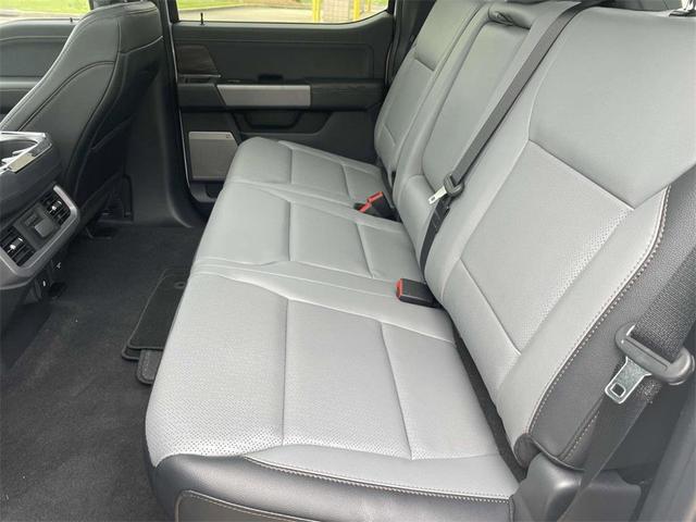 Photo of 2025 Oxford White Ford F-150 Lightning