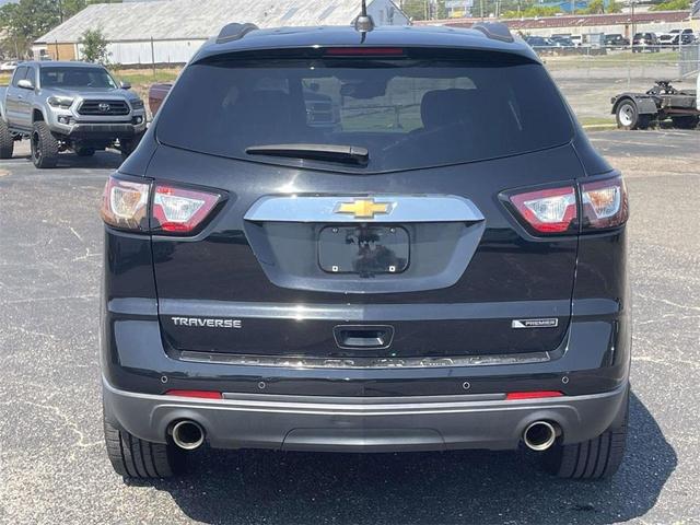 Photo of 2017 Mosaic Black Metallic Chevrolet Traverse