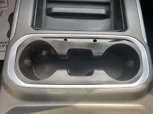 Photo of 2022 Summit White Chevrolet Silverado 2500