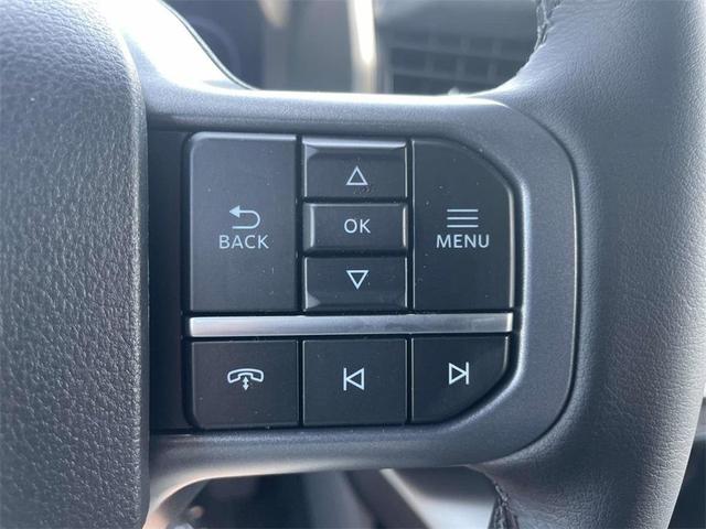 Photo of 2025 Oxford White Ford F-150 Lightning