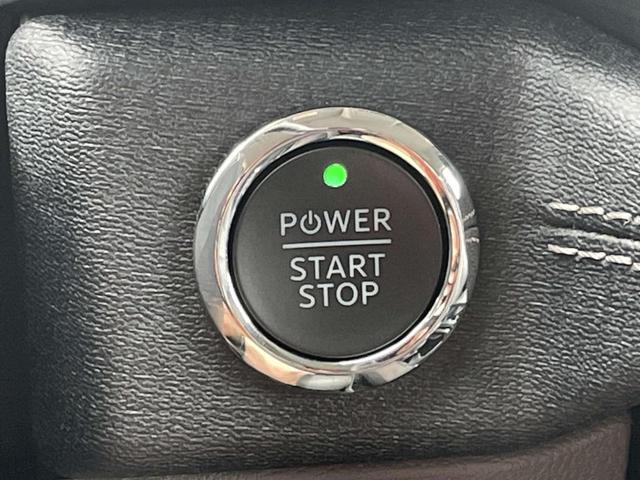 Photo of 2025 Oxford White Ford F-150 Lightning