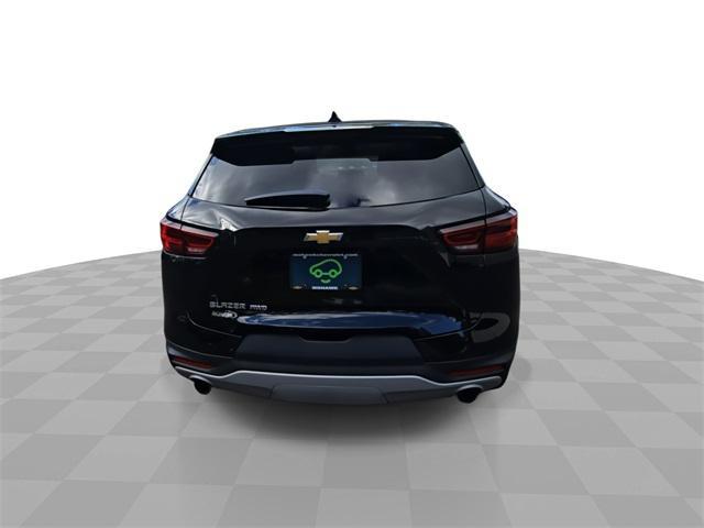 Photo of 2023 Black Chevrolet Blazer