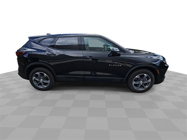 Photo of 2023 Black Chevrolet Blazer