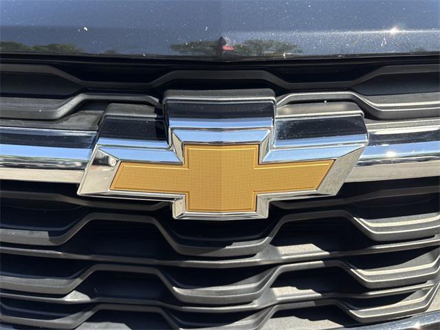 Photo of 2024 Mosaic Black Metallic Chevrolet Trax
