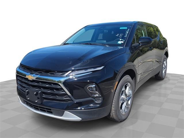 Photo of 2025 Black Chevrolet Blazer