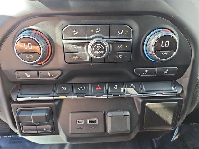 Photo of 2021 Black Chevrolet Silverado 1500