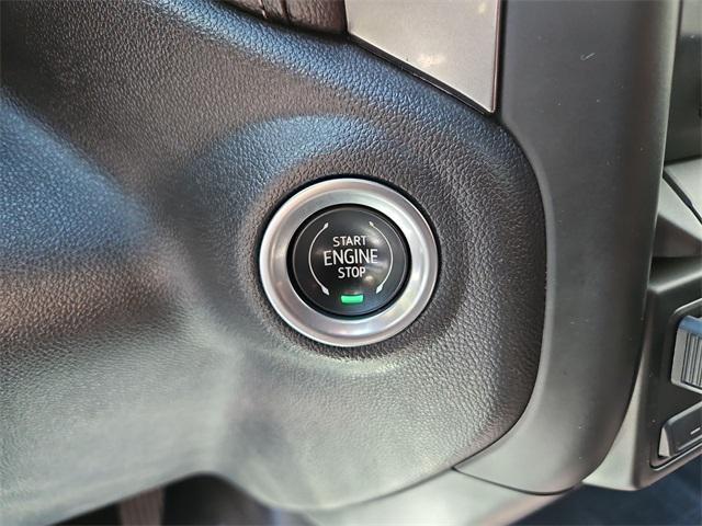 Photo of 2021 Black Chevrolet Silverado 1500