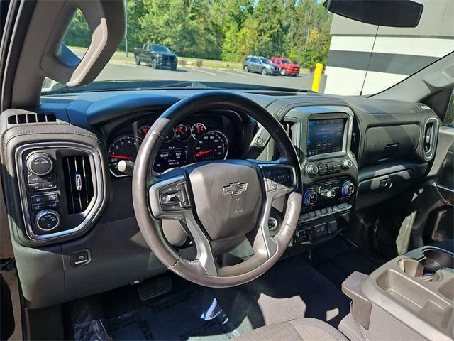 Photo of 2021 Black Chevrolet Silverado 1500