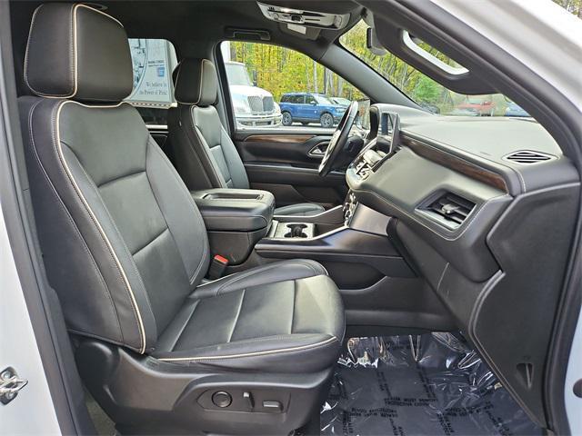 Photo of 2023 Summit White Chevrolet Suburban