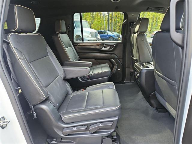Photo of 2023 Summit White Chevrolet Suburban