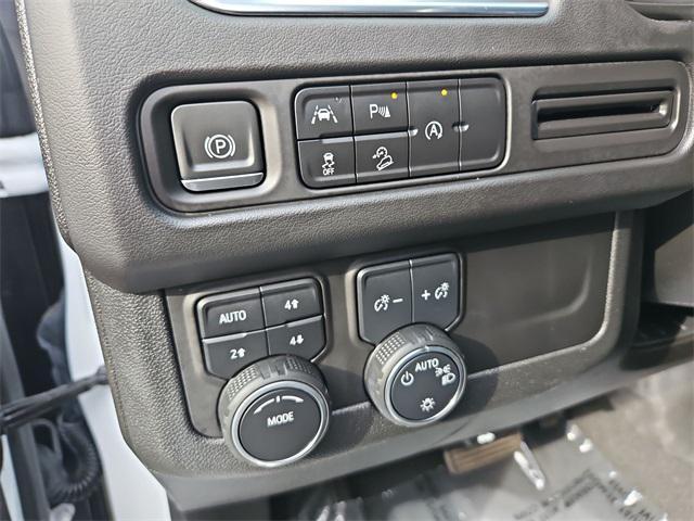 Photo of 2023 Summit White Chevrolet Suburban