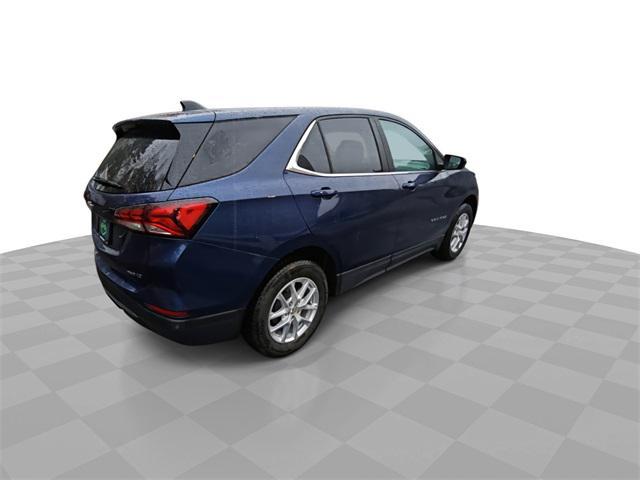 Photo of 2022 Blue Glow Metallic Chevrolet Equinox