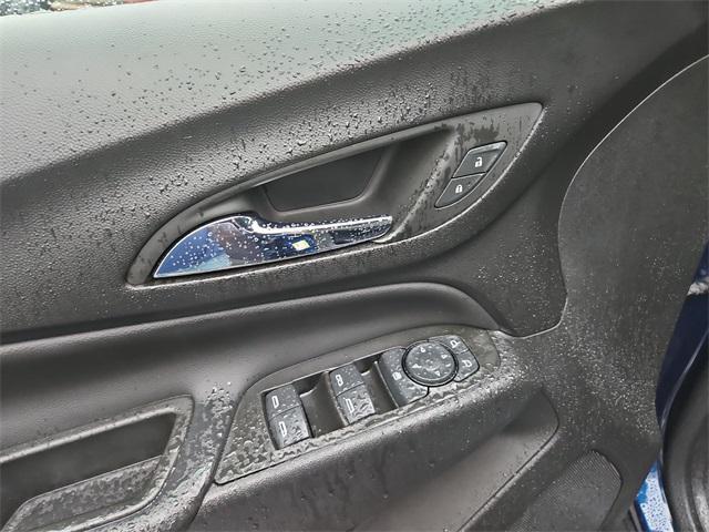 Photo of 2022 Blue Glow Metallic Chevrolet Equinox